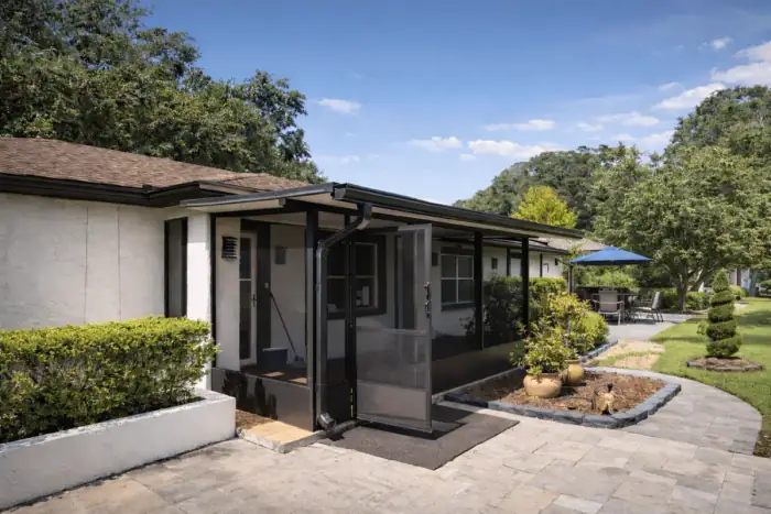 Screen Porches in Florida - Professional aluminum construction by Loaiza5